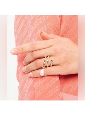 Givenchy spiral ring in crystals and pearl